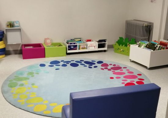 Bibliothèque de Charnècles  – Les Mots Passant