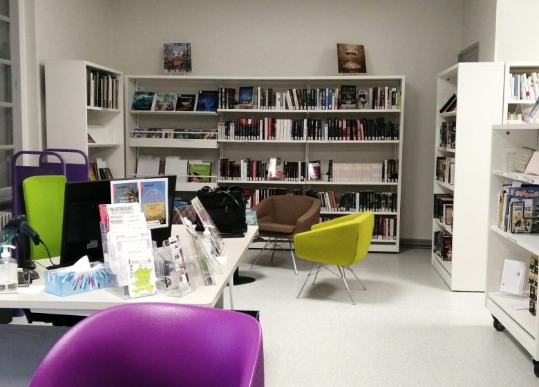 Bibliothèque de Charnècles  – Les Mots Passant